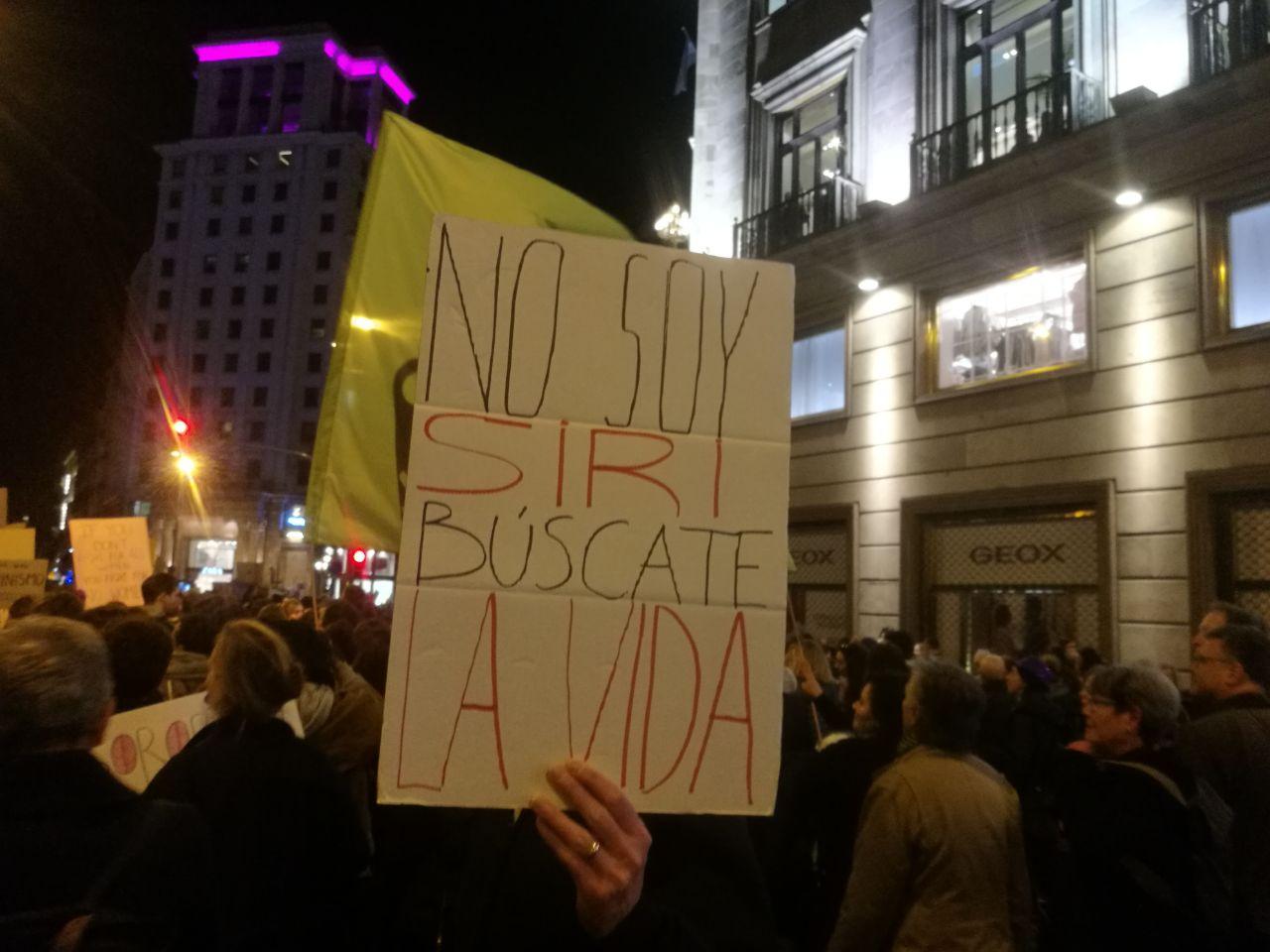 Pancarta sarcàstica a la manifestació feminista de Barcelona / Margalida Ripoll