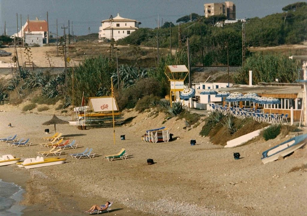 El Xiringuito Miramar, de Vilanova i la Geltrú, en una foto antiga que conserven a la seva web