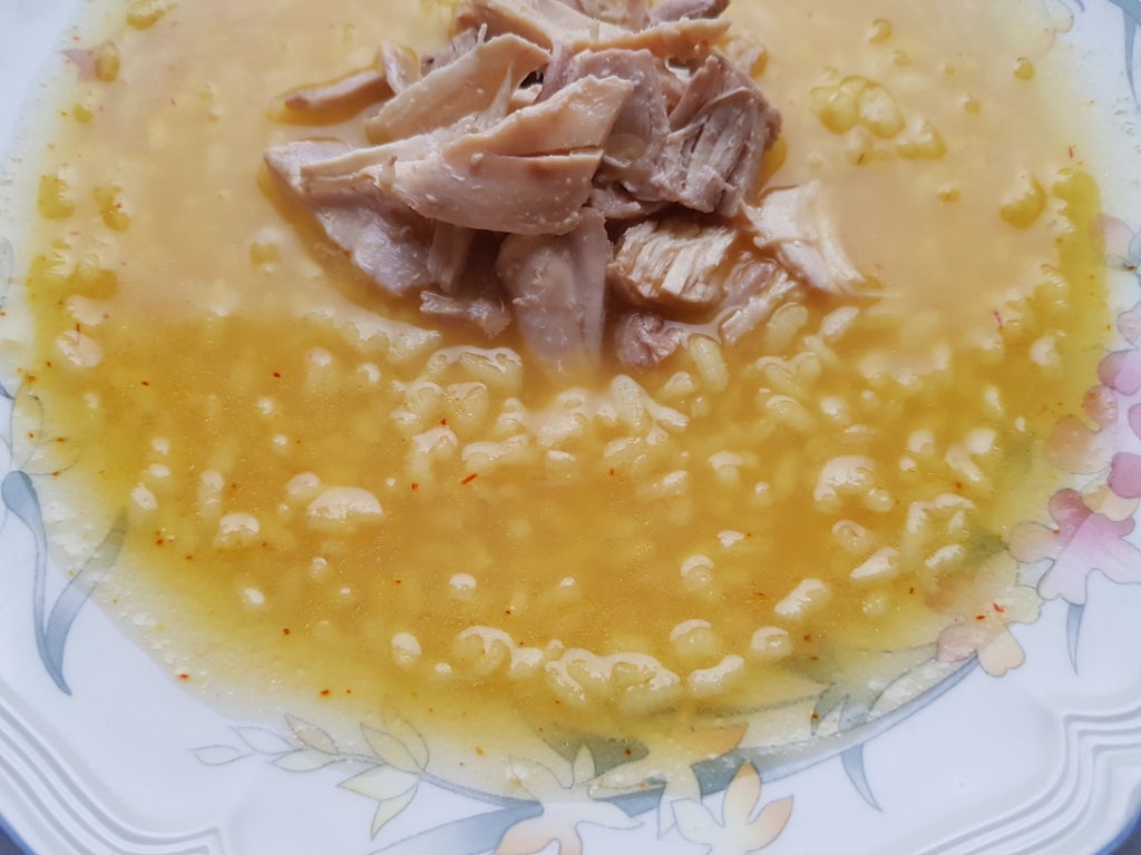 Imatge d'un plat d'arròs amb pollastre | María José Amengual