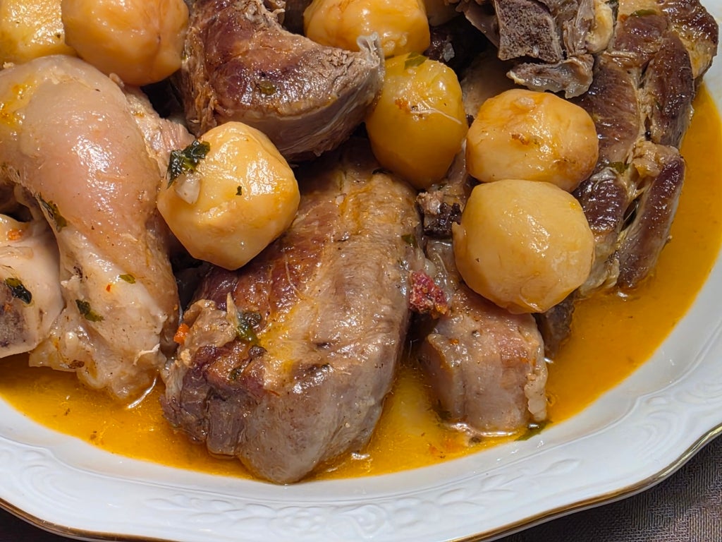 Imatge d'un plat tradicional d'Eivissa: el sofrit pagès / M.J.A.