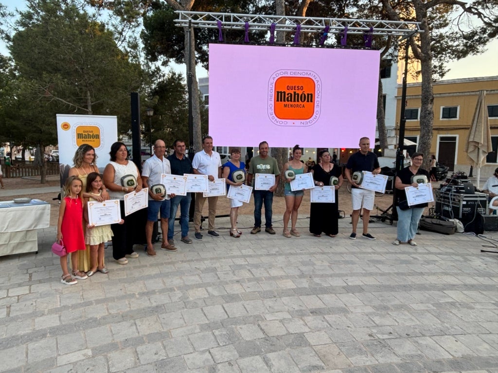 Imatge dels premiats del certamen anual de la DOP Maó-Menorca / Cedida