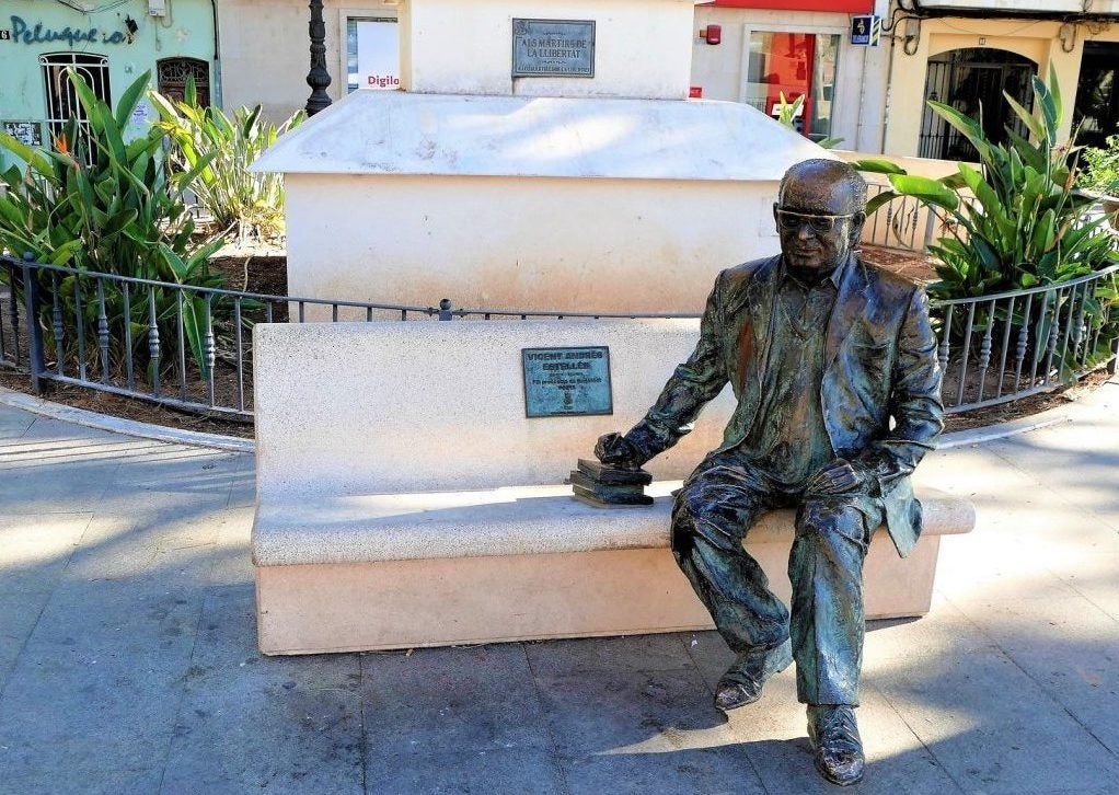 Es sumen activitat als ja existents sopars Estellés | Escultura Estellés