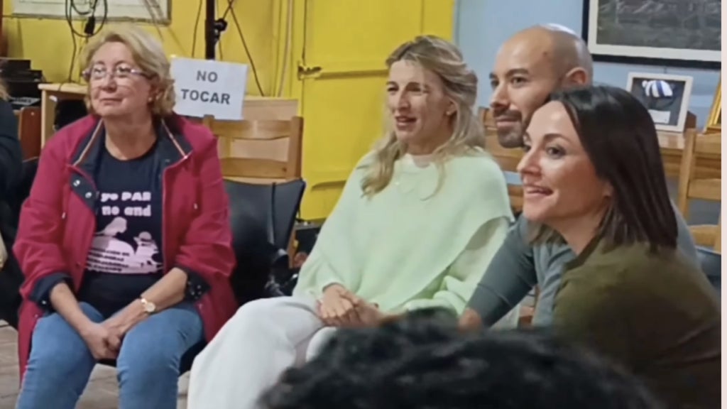 Yolanda Díaz en la seua visita al Casal Jaume I d'Elx el passat 11 d'abril. ACPV.