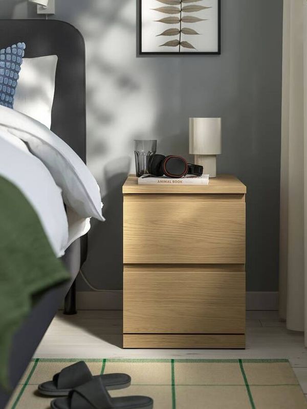 Aterra a Ikea la c&ograve;moda compacta que transforma el teu dormitori per menys de 40 euros