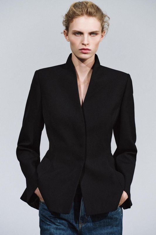 Acaben d'arribar a Zara i Massimo Dutti les americanes de llana m&eacute;s luxoses de l'hivern: ideals per portar amb texans