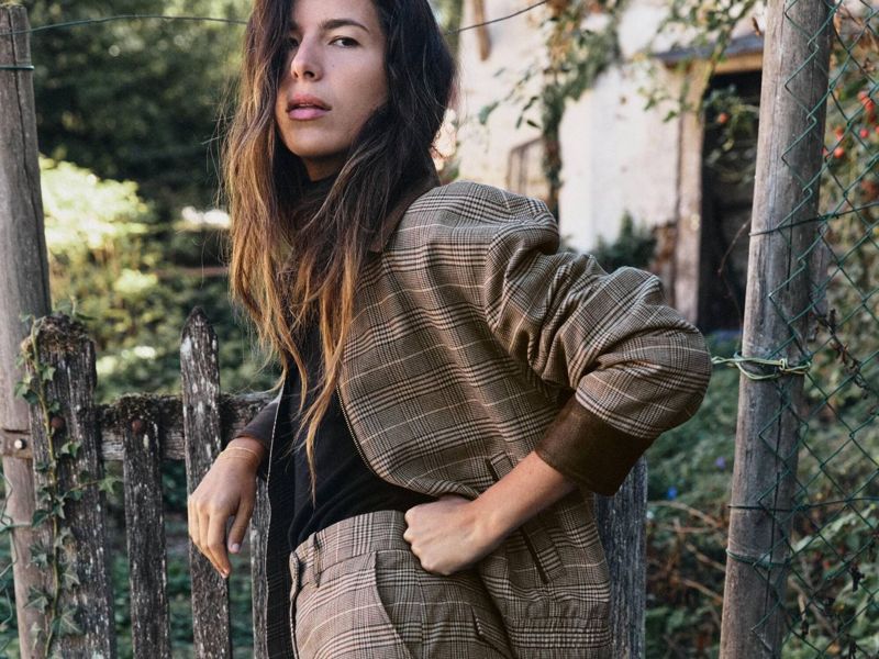 La chaqueta bomber vuelve a Zara: el b&aacute;sico de oto&ntilde;o que estiliza a cualquier edad