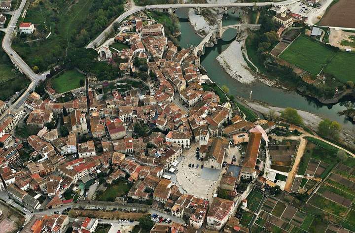 Besal&uacute;